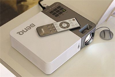 ܼͶӰi700